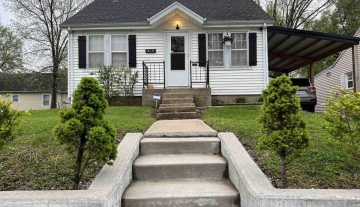 adfdb15d71180317c5eaec654bdb540cl-m3370477606od-w480_h360_x2-410 W Ohio St Front of house Pic.jpg